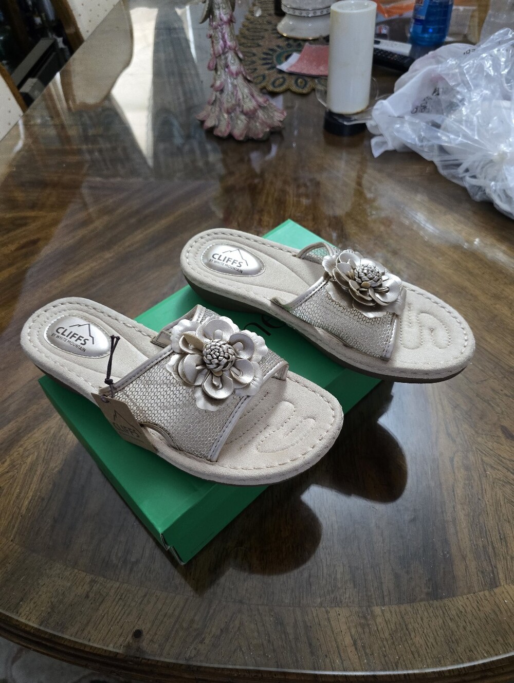 Cliffs by WHITE MOUNTAIN Women's Taupe Floral Slide Sandals